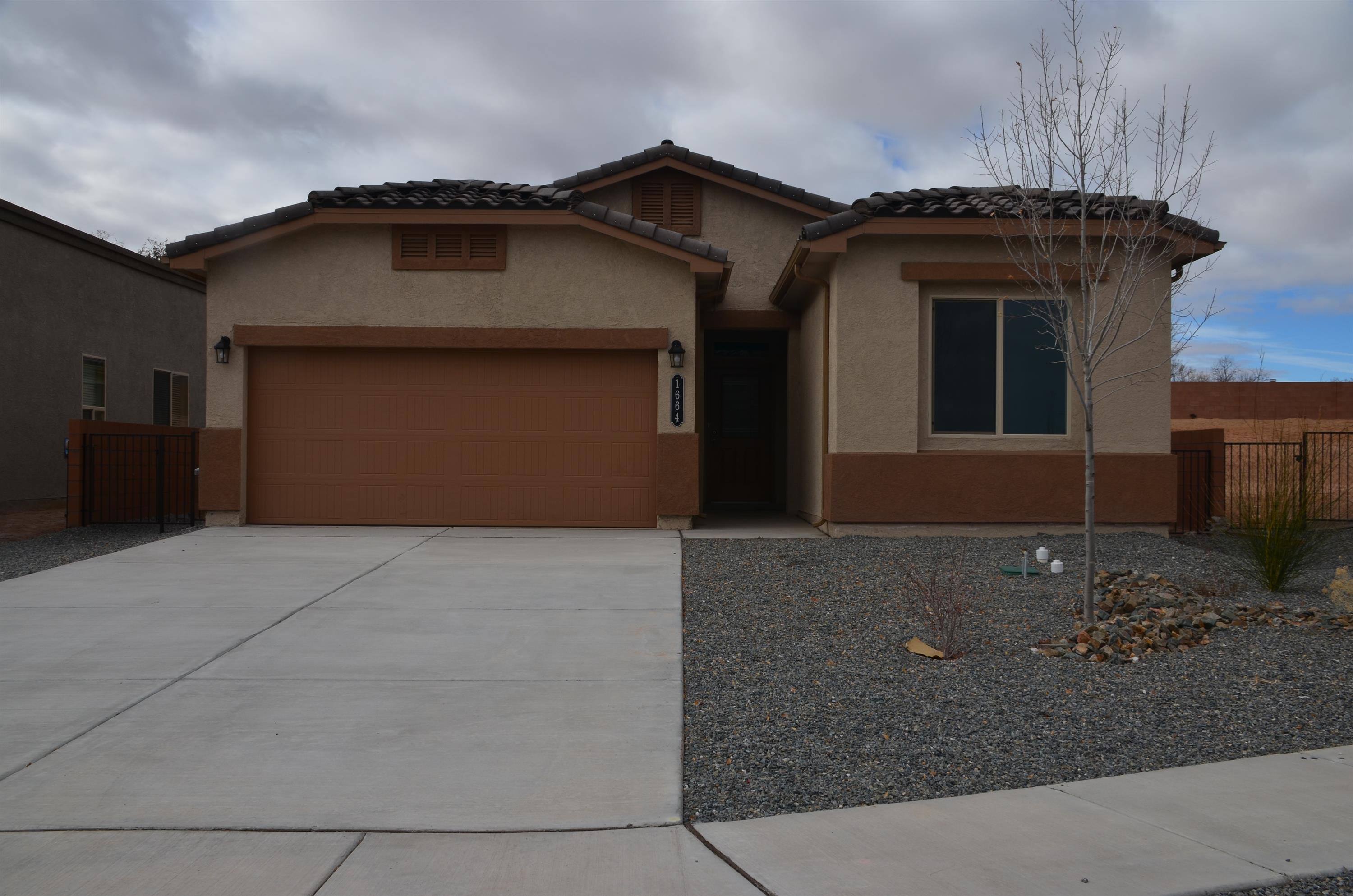 1664 Valle Vista Rd. NW